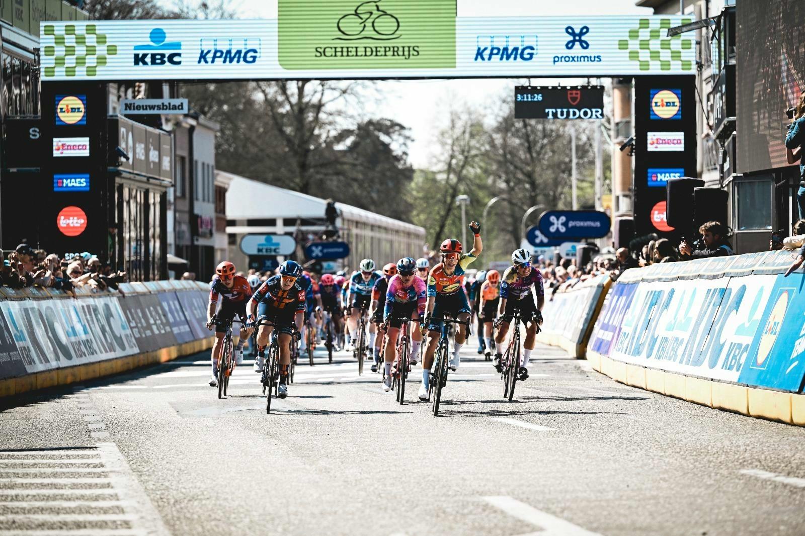 Balsamo succeeds Wiebes in Schoten