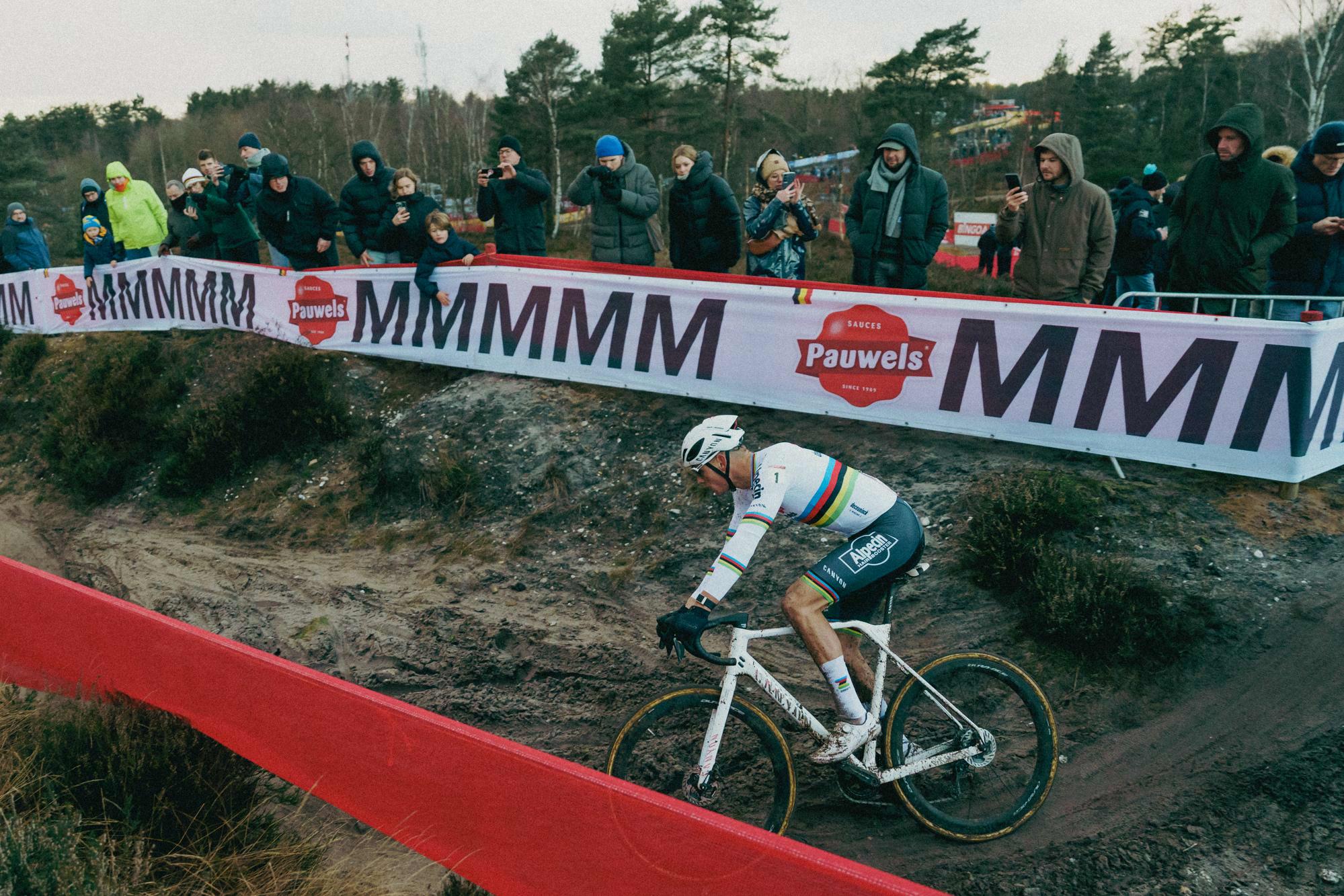Pauwels Sauzen restera Main Partner de la Coupe du Monde Cyclo-cross UCI pour les années à venir